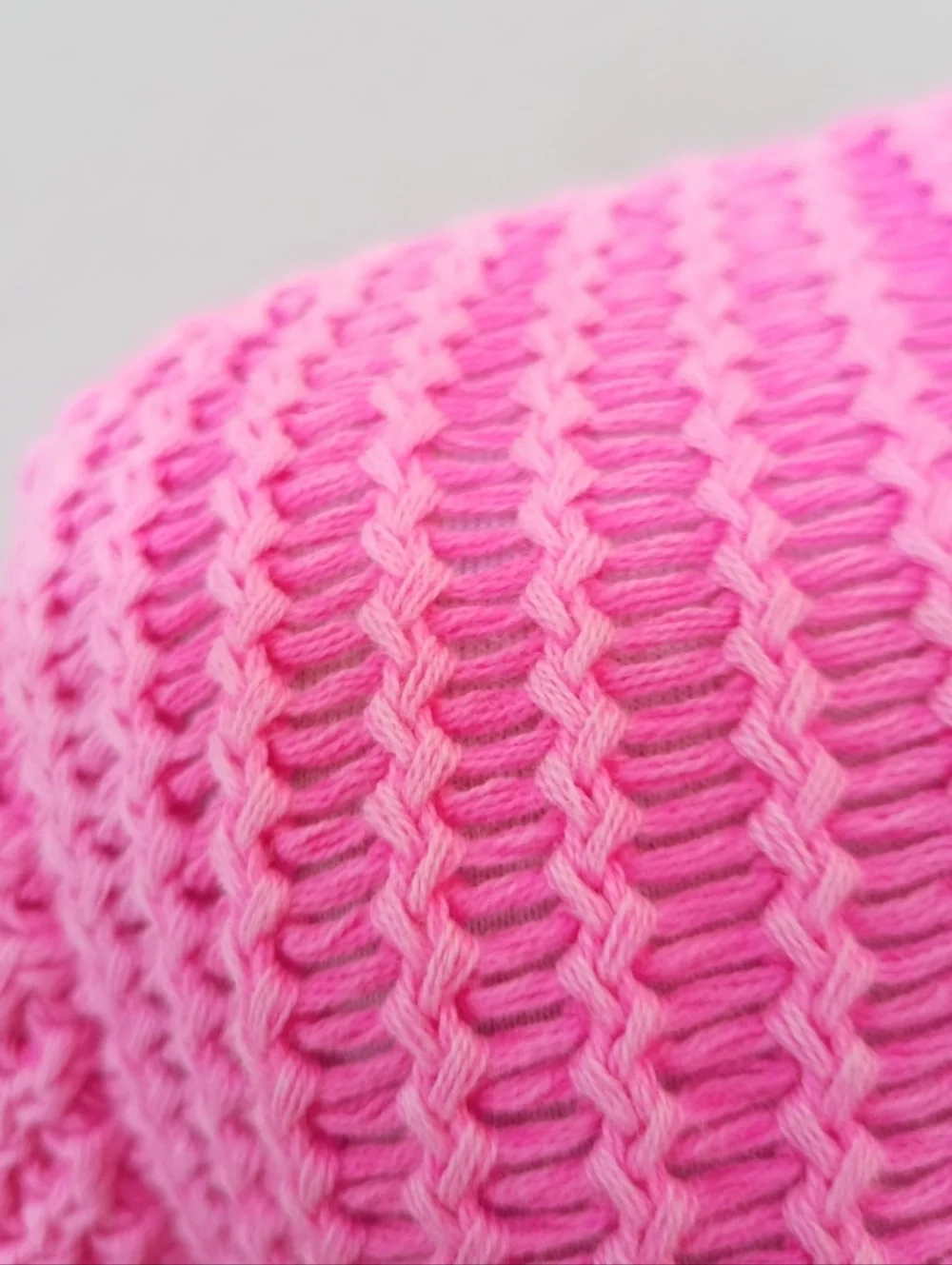 ๐ค J. Crew neon pink 100% cotton sweater - Picture 7 of 9
